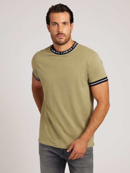 تي شيرت مع شعار الفرقة الخضراء Guess