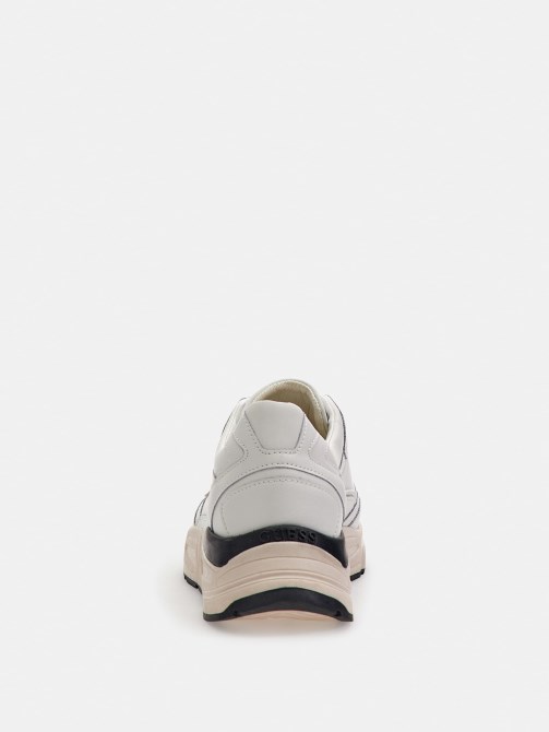 إيمولا حذاء رياضي مثلث الشكل أبيض Guess