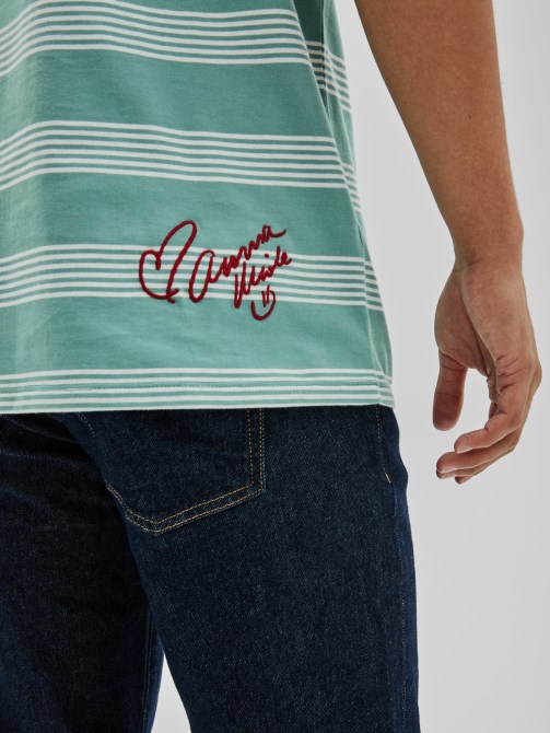 قميص مخطط أزرق Guess