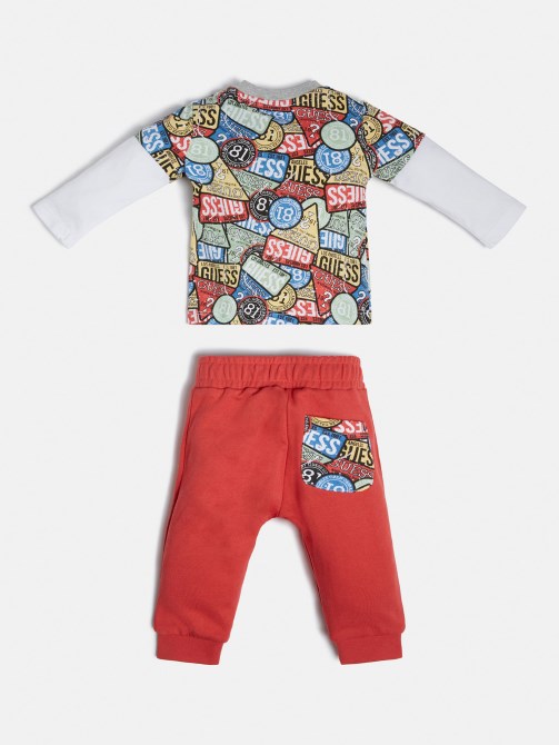 طقم من تي شيرت وبنطلون بتصميم مثلث متعدد الألوان من جيس