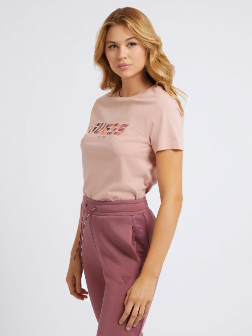 تيشيرت بشعار أمامي وردي Guess