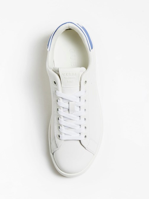 حذاء رياضي جيس روكيز من الجلد الطبيعي باللون الأزرق الفاتح