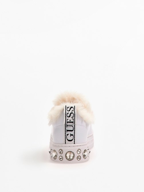 حذاء رياضي برشام فرو صناعي تخمين أبيض