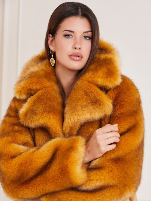 سترة بيج من الفرو Marciano Guess