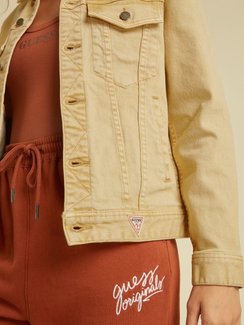 جاكيت جينز ضيق أزرق من Guess
