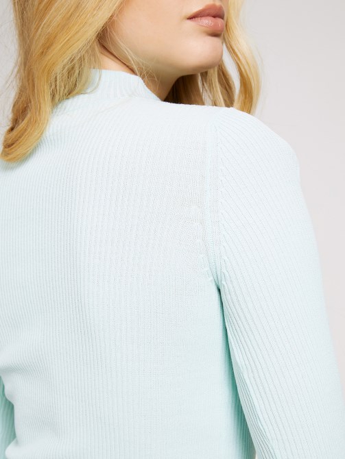 جيس سترة من مزيج الفسكوز برقبة السلحفاة - أخضر