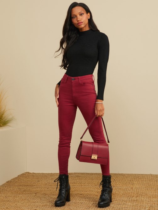 عصير البنجر Red Guess Simmone سوبر دمعة الضيق