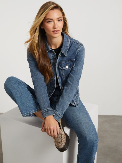 جاكيت دينم بغطاء رأس من Guess Eco Stella