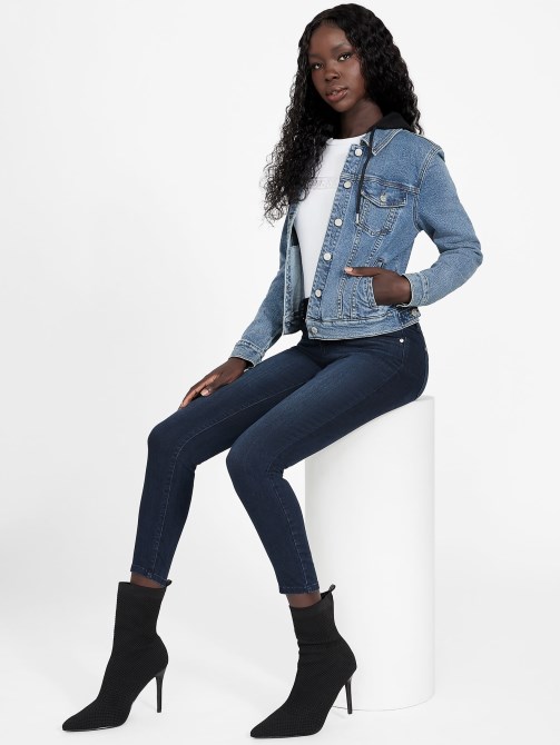 جاكيت دينم بغطاء رأس من Guess Eco Stella