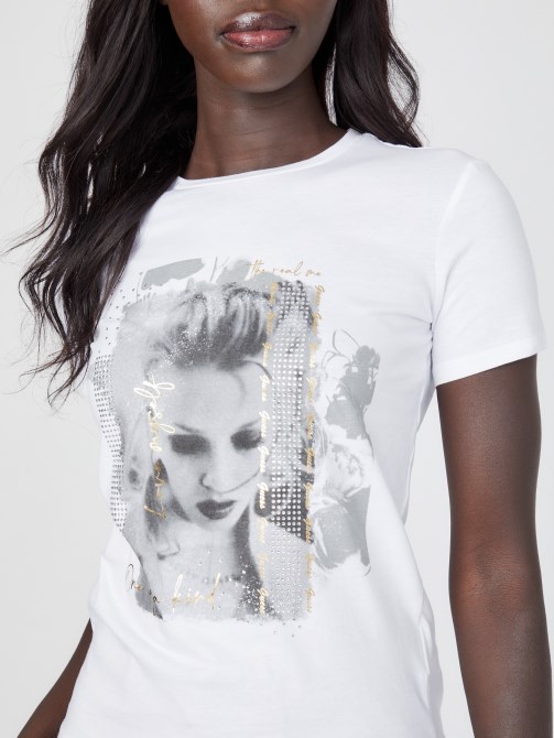 Guess Eco Karyn Model بياني تي شيرت أبيض حقيقي