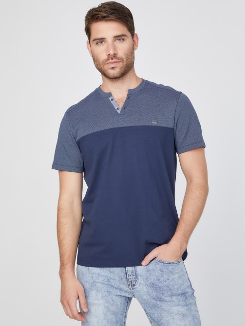 Adrian Color-block Slit Tee الحرير الأزرق Guess