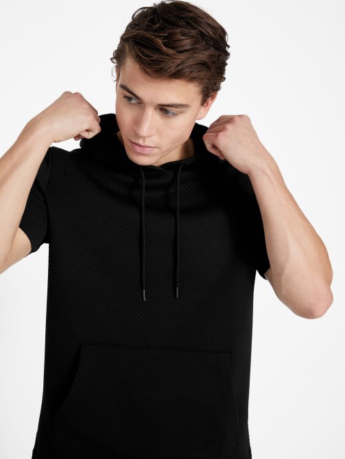 Guess Nate هودي قصير تتصدر أسود نفاث