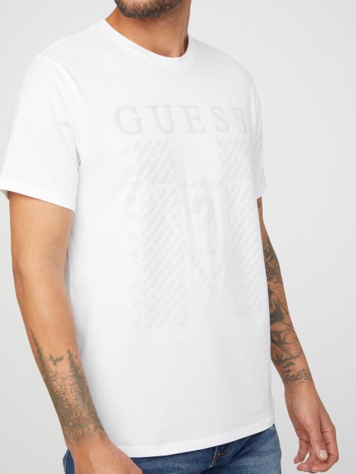 تي شيرت شعار Kwes أبيض نقي Guess