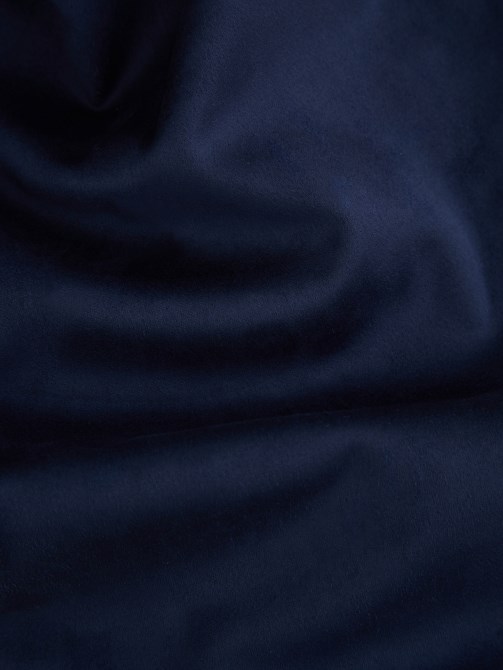 قميص من Guess باللون الأزرق الداكن