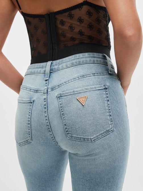 Guess Eco منحنى الارتفاع متوسط ​​الارتفاع فليتشر
