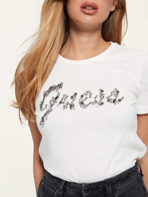 تيشيرت إيكو بونيتا بشعار كريم أبيض Guess