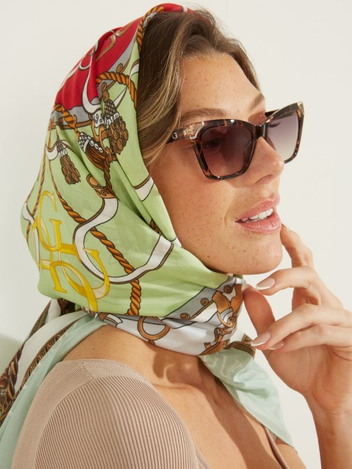 وشاح حريري من سكاي جيس موناكو